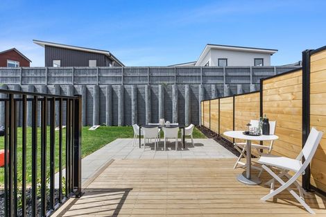 Photo of property in 33 Roundel Crescent, Whenuapai, Auckland, 0618