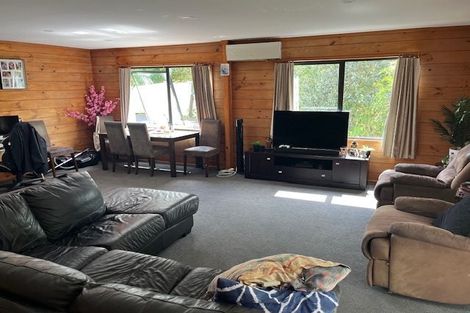 Photo of property in 1/7 Classic Grove, Bayview, Auckland, 0629