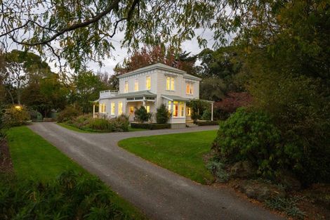 Photo of property in 914 Napier Road, Whakarongo, Palmerston North, 4470