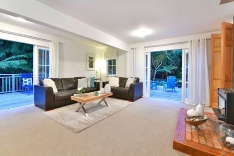 Photo of property in 59 Chatham Avenue, Paremoremo, Auckland, 0632