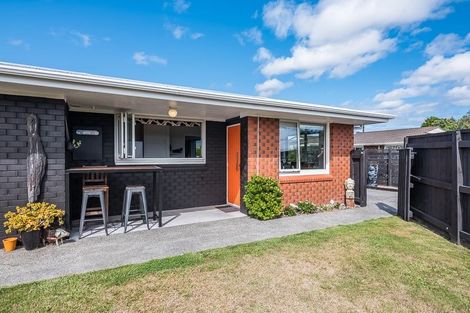 Photo of property in 53 Rimu Street, Waikanae, 5036