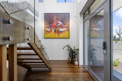 Photo of property in 10 Horseshoe Lake Road, Burwood, Christchurch, 8061