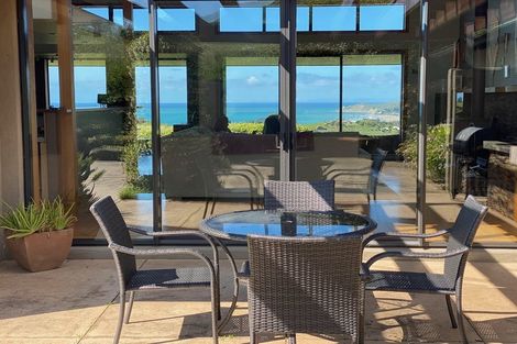 Photo of property in 55 Scarlys Way, Okitu, Gisborne, 4010