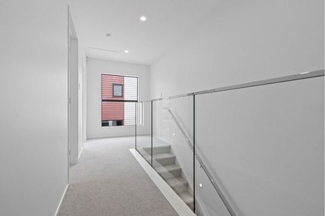 Photo of property in 41 Golf Road, New Lynn, Auckland, 0600