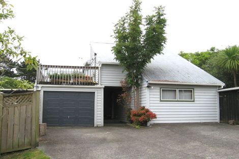 Photo of property in 8 Eucalyptus Place, Beach Haven, Auckland, 0626