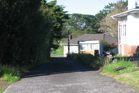 Photo of property in 103a Roberts Road, Te Atatu South, Auckland, 0610