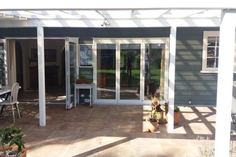 Photo of property in 1 Hart Street, Featherston, 5710