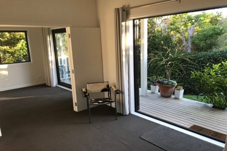 Photo of property in 26 Peter Terrace, Castor Bay, Auckland, 0620