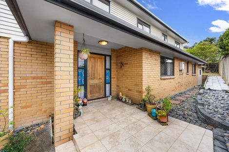 Photo of property in 22a Marvon Downs Avenue, Pakuranga Heights, Auckland, 2010