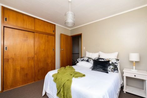 Photo of property in 25 Tauroa Road, Havelock North, 4130