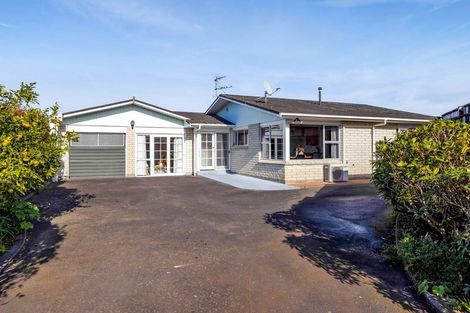 Photo of property in 3a Surrey Street, Hawera, 4610