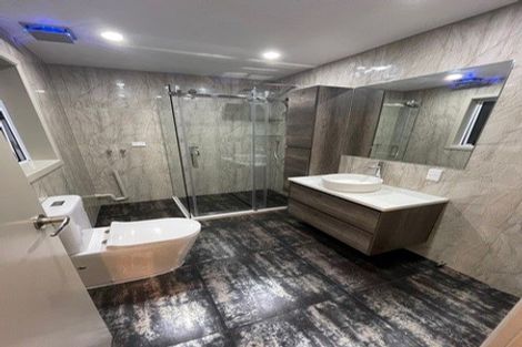 Photo of property in 16 Walworth Avenue, Pakuranga Heights, Auckland, 2010