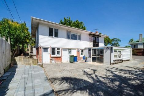 Photo of property in 19a Newington Road, Henderson, Auckland, 0612
