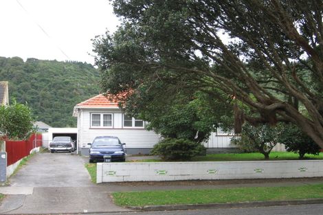 Photo of property in 25 Lockwood Crescent, Taita, Lower Hutt, 5011