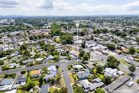 Photo of property in 18 Naylor Street, Hamilton East, Hamilton, 3216