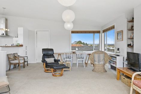Photo of property in 35 Shepherd Road, Waipahihi, Taupo, 3330