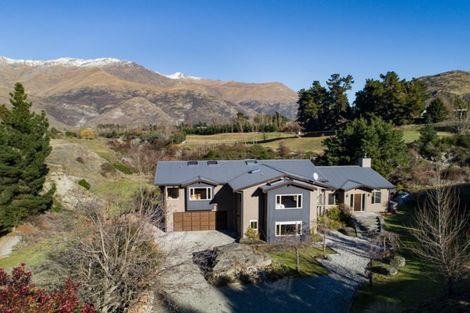 Photo of property in 11 Rapley Close, Arrow Junction, Queenstown, 9371