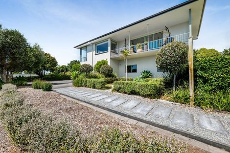 Photo of property in 24 Darwin Crescent, Spotswood, New Plymouth, 4310
