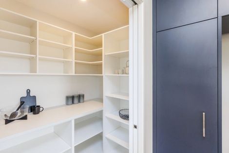 Photo of property in 9 Pahiki Crescent, Levin, 5510