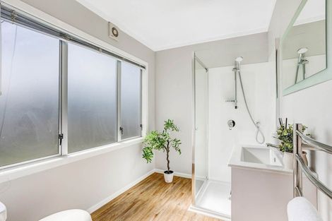Photo of property in 686a Whangaparaoa Road, Stanmore Bay, Whangaparaoa, 0932