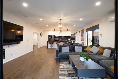 Photo of property in 15 Miharo Crescent, Flagstaff, Hamilton, 3210