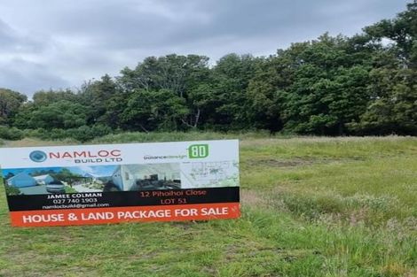 Photo of property in 12 Pihoihoi Close, Waikanae, 5036