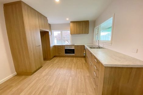 Photo of property in 18 Taikata Road, Te Atatu Peninsula, Auckland, 0610