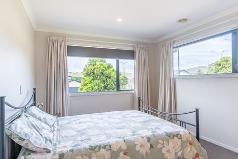 Photo of property in 12 Aotea Drive, Aotea, Porirua, 5024