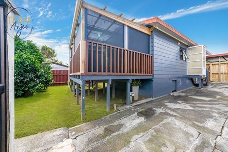 Photo of property in 2/24 Norrie Smith Avenue, Flat Bush, Auckland, 2023