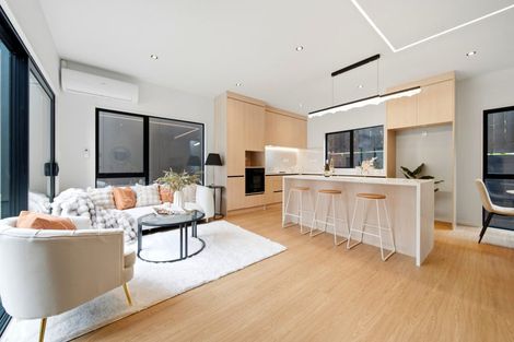Photo of property in 18b Sunnyhill Crescent, Sunnyhills, Auckland, 2010