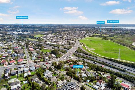 Photo of property in 1 Alwyn Avenue, Te Atatu South, Auckland, 0610