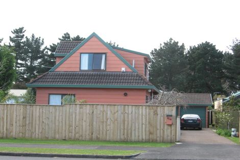 Photo of property in 137 Carnoustie Drive, Wattle Downs, Auckland, 2103