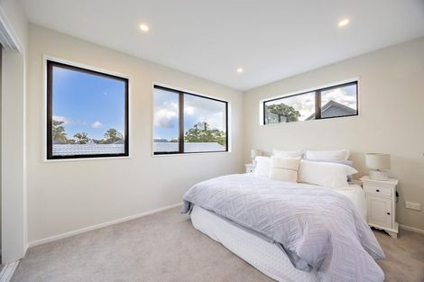 Photo of property in 14d Durham Street, Te Atatu Peninsula, Auckland, 0610