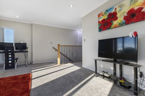 Photo of property in 8a Ellen Street, Manurewa East, Auckland, 2102