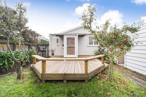 Photo of property in 72b Albert Street, Palmerston North, 4414