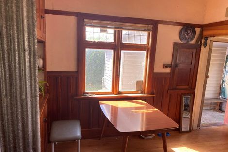 Photo of property in 14 High Street, Hawarden, 7385