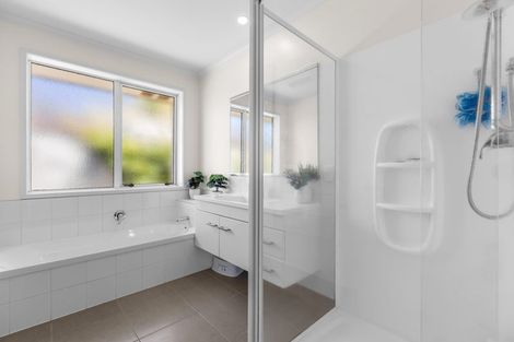 Photo of property in 174 Doncaster Drive, Papamoa Beach, Papamoa, 3118