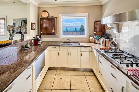 Photo of property in 9/318 Oriental Parade, Oriental Bay, Wellington, 6011