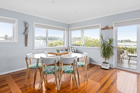 Photo of property in 17 Meeanee Quay, Westshore, Napier, 4110