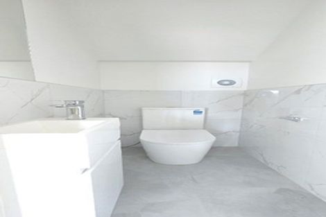 Photo of property in 8a Nield Road, Manurewa, Auckland, 2102