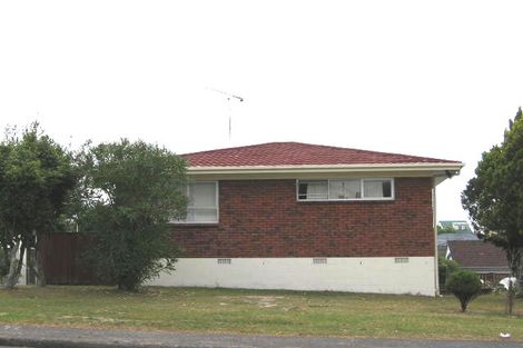 Photo of property in 40 Butterworth Drive, Glendene, Auckland, 0602