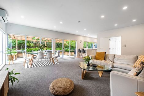 Photo of property in 2/54 Norwood Road, Bayswater, Auckland, 0622