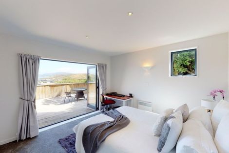 Photo of property in 59a Mana View Road, Paremata, Porirua, 5026