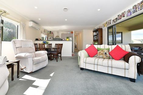 Photo of property in 16 Te Kauri Place, Helensville, 0800