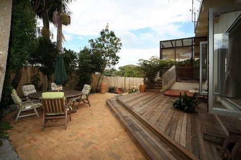 Photo of property in 48 Knightsbridge Drive, Forrest Hill, Auckland, 0620