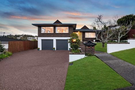 Photo of property in 8 Helvetia Drive, Browns Bay, Auckland, 0630
