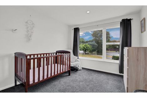 Photo of property in 17 Opal Place, Casebrook, Christchurch, 8051
