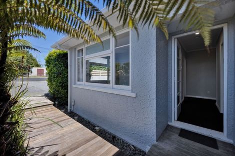 Photo of property in 1/9 Tarahua Road, Vogeltown, New Plymouth, 4310