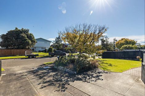 Photo of property in 16 Lockhart Avenue, Milson, Palmerston North, 4414