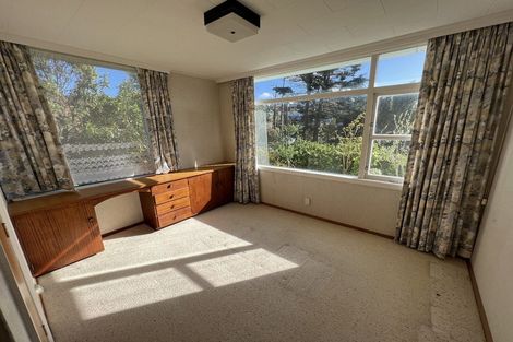 Photo of property in 1 Rajputana Way, Khandallah, Wellington, 6035